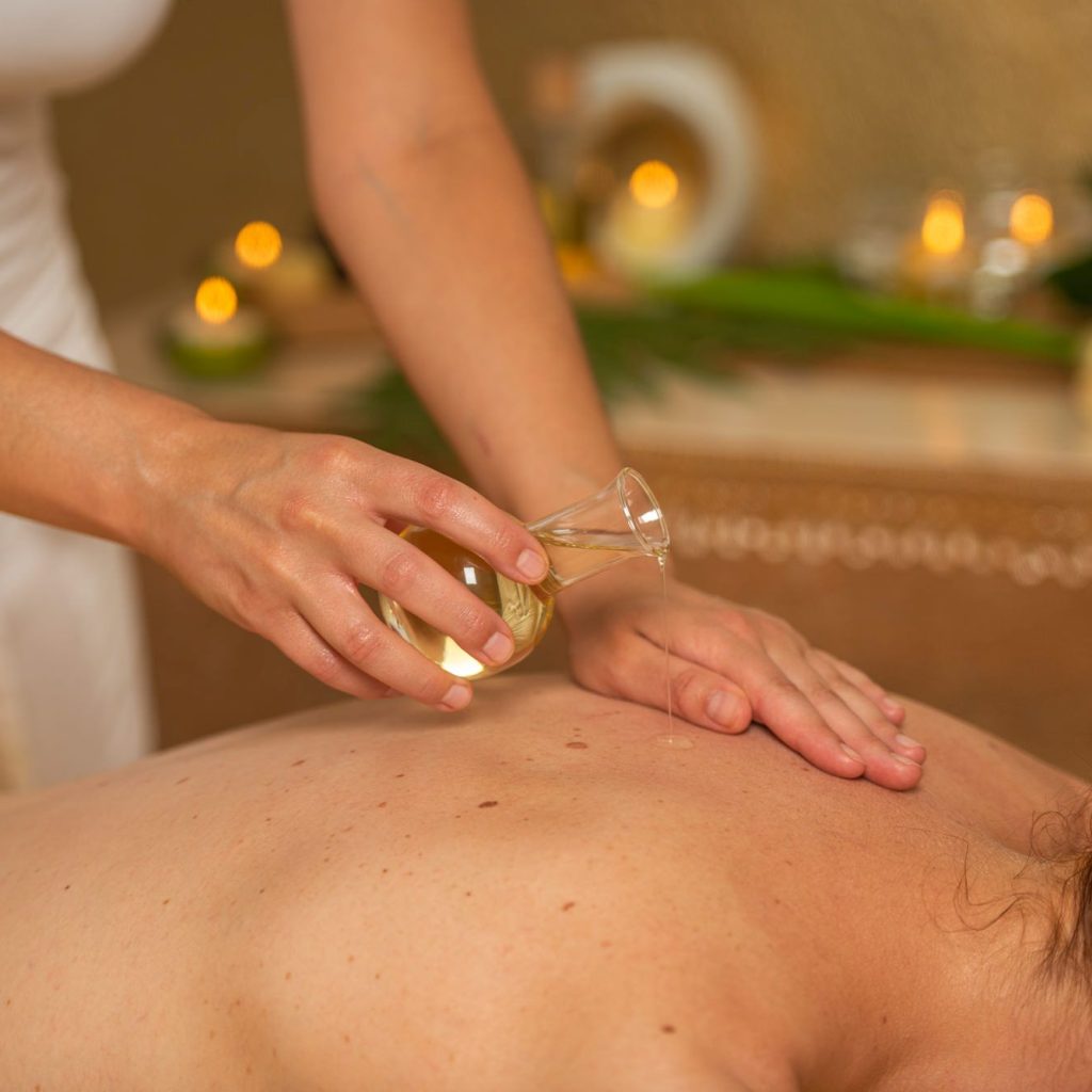 Aromaölmassage im Bielefelder Westen bei Glücksmomente Aromaölmassage im Bielefelder Westen bei Glücksmomente